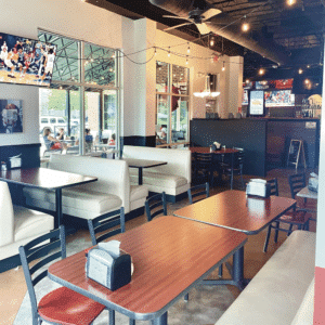 Saxony Pizzeria dining room