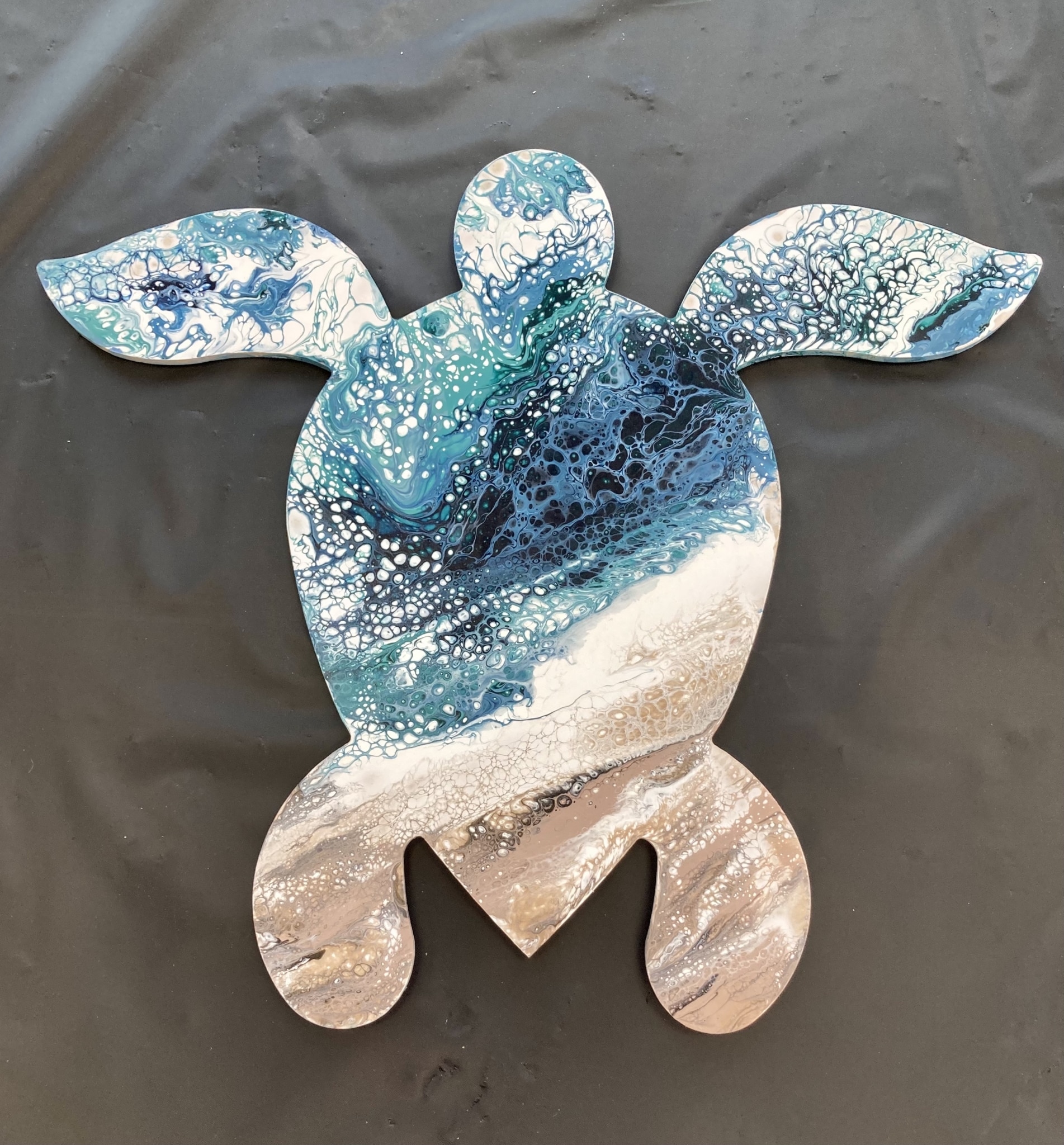 Sea turtle Pour